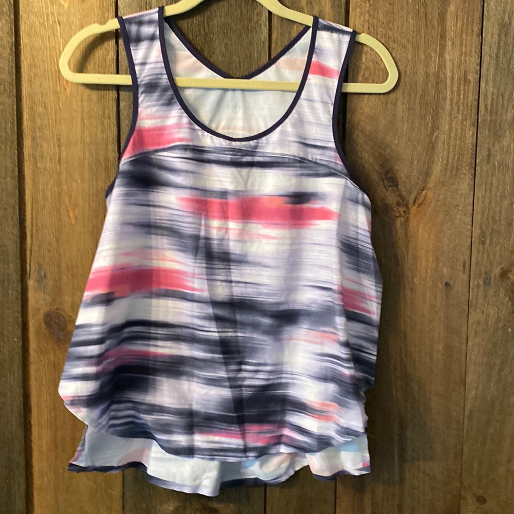 Lululemon top